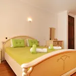 Villa Nespereira By Algarve Vacation