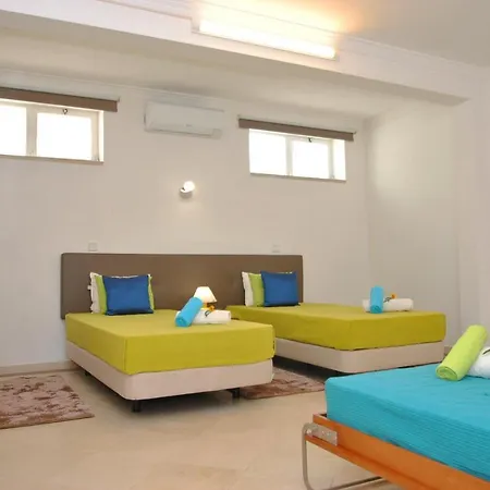 Villa Nespereira - Escapadinha Com Piscina Aquecivel E Bbq - *