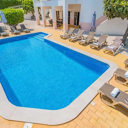 Villa Nespereira - Escapadinha Com Piscina Aquecivel E Bbq - Albufeira