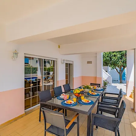 Nespereira - Escapadinha Com Piscina Aquecivel E Bbq - Albufeira
